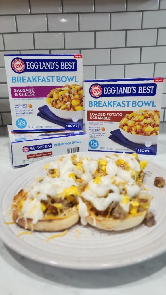 Family-style breakfast spread with classic favorites, capturing simple breakfast ideas that bring everyone together.