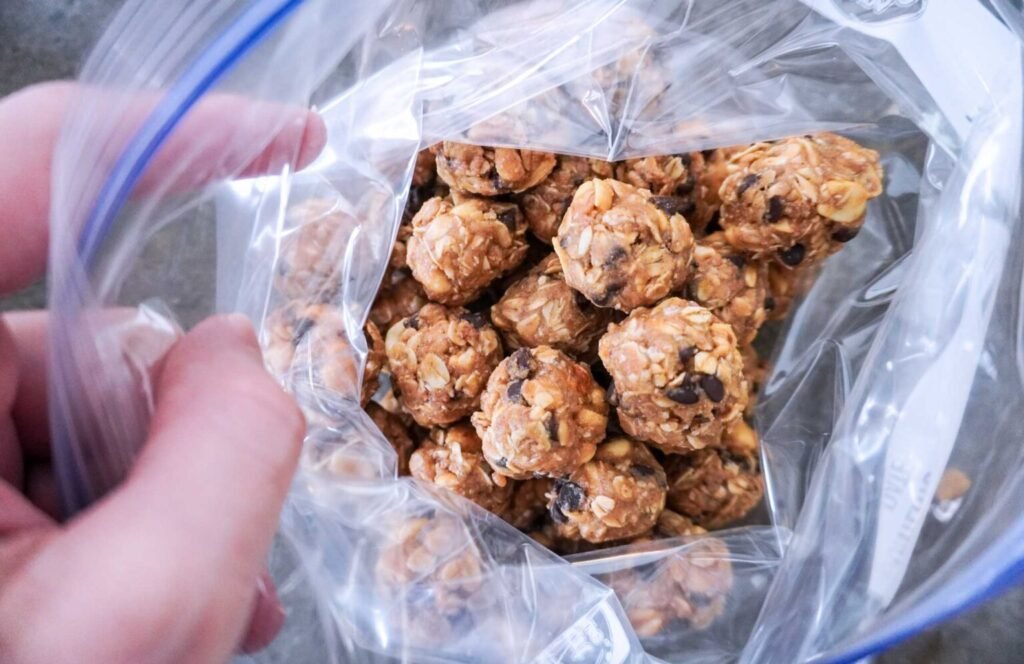  A no-bake, protein-packed favorite that both kids and adults love. Perfect for healthy snacks for breastfeeding moms who need an easy, portable treat.