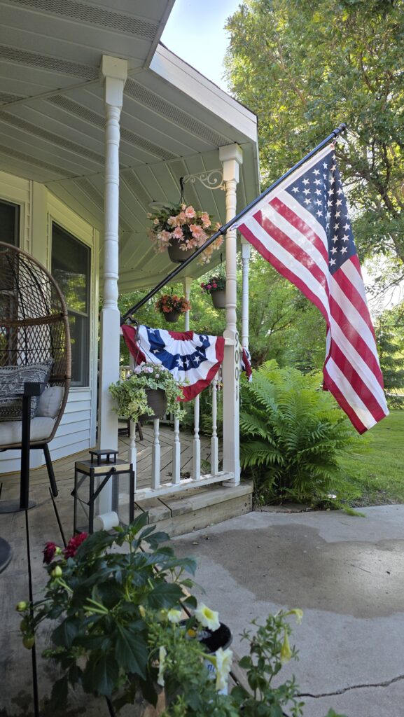 Picture of the front of the home with 4th of July Decor